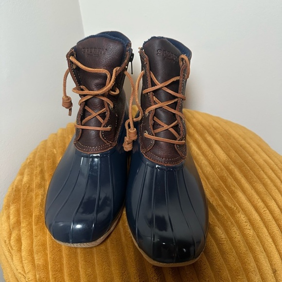 Sperry Duck Boots - Picture 3 of 11